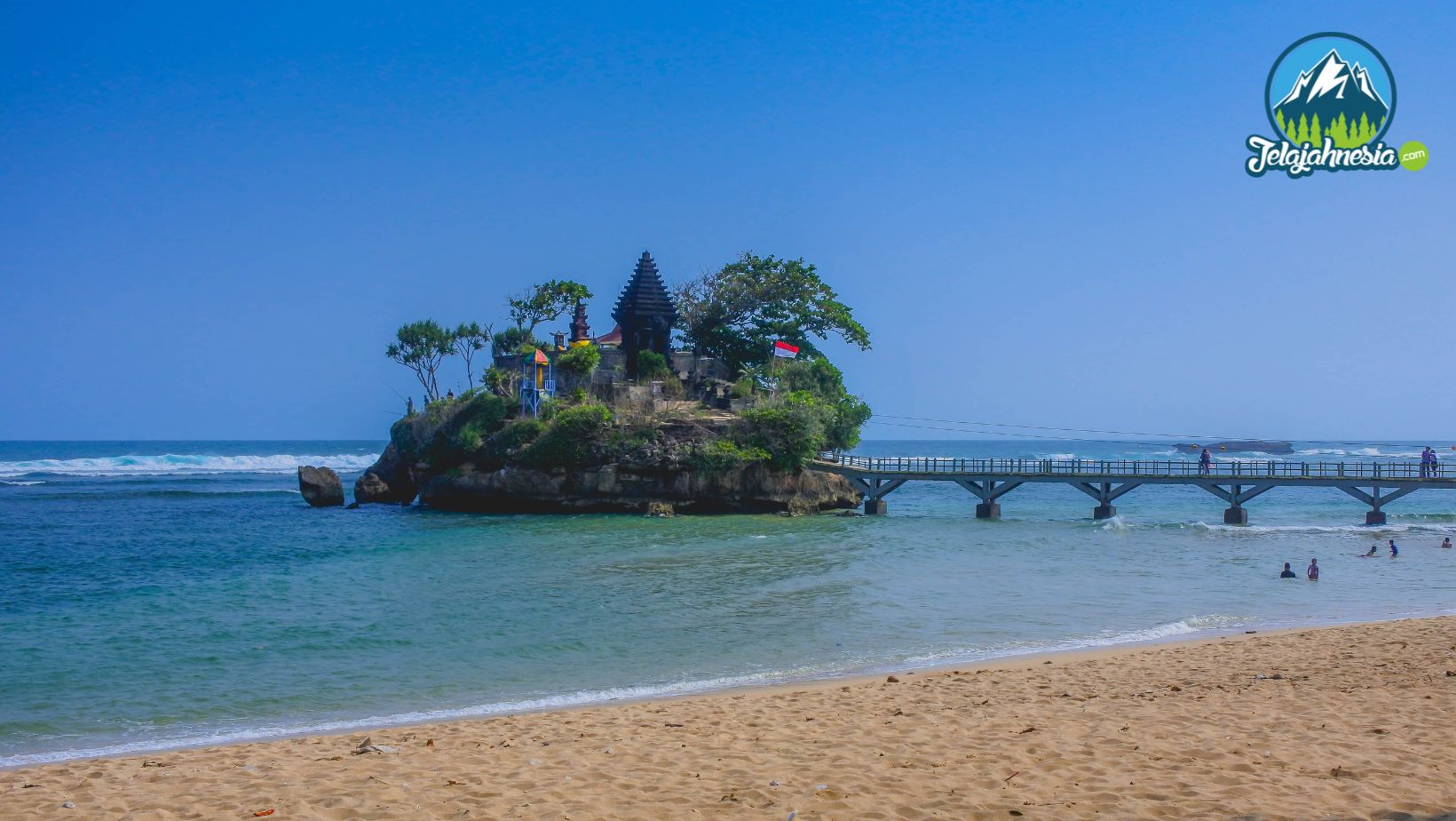 Pantai Balekambang malang