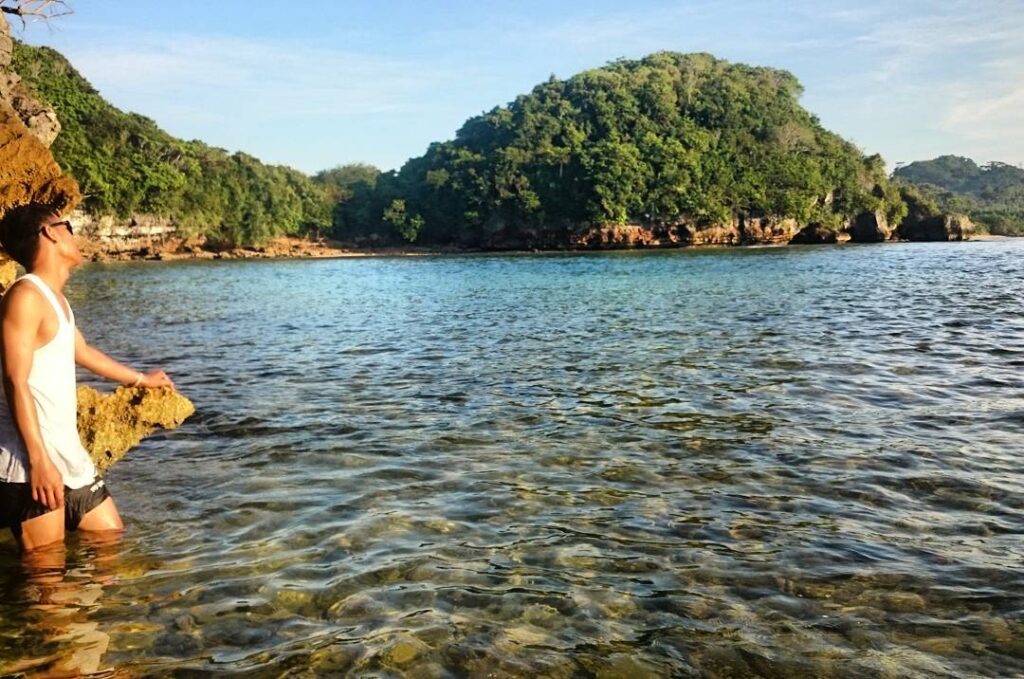 panduan wisata pantai clungup