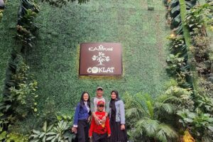 Kampung Coklat Blitar, Wisata Dengan Berbagai Menu Coklat Yang Menggugah Selera