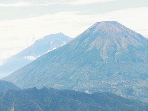 rekomendasi gunung terbaik di jawa tengah