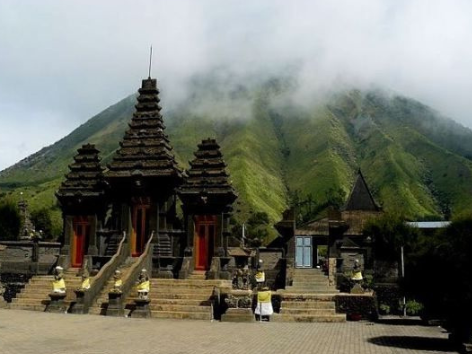 Pura Luhur Poten Bromo