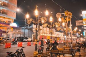 Kayutangan Heritage Night Vibes: Suasana Romantis Saat Lampu-Lampu Jalan Dinyalakan