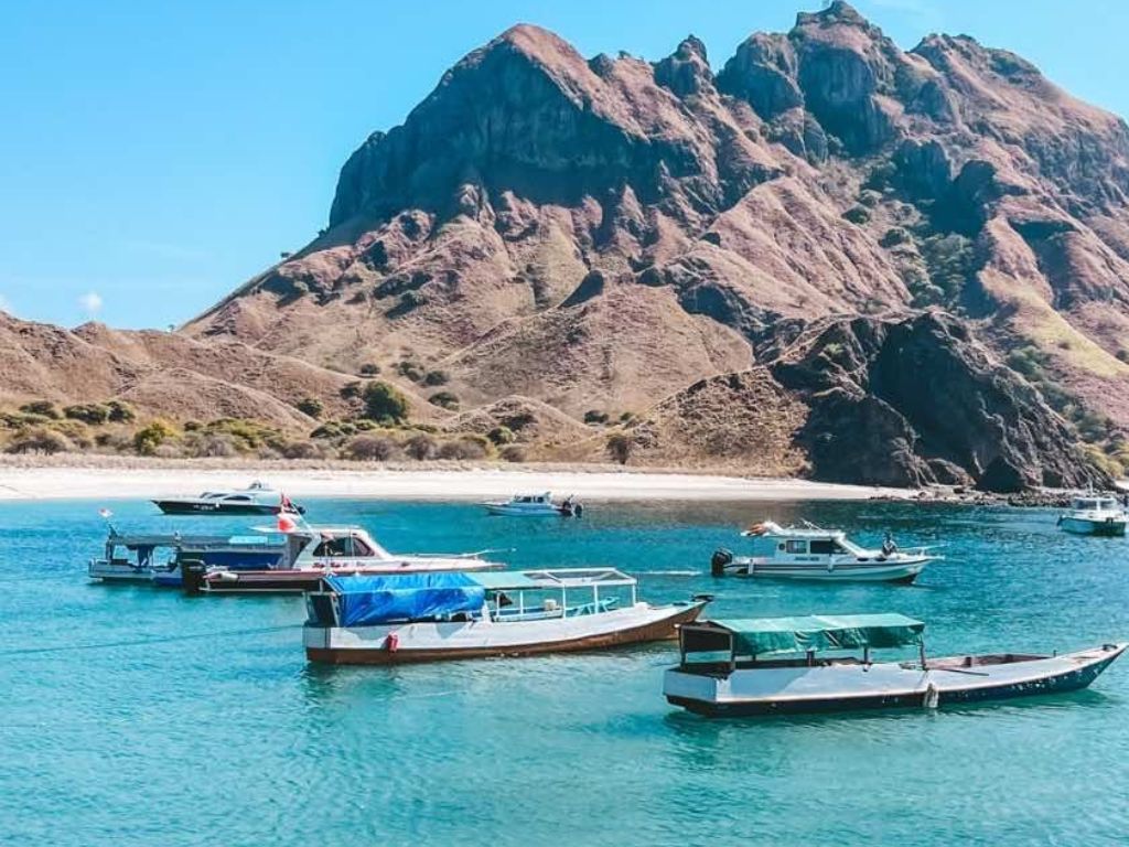 penjemputan phinisi ship labuan bajo