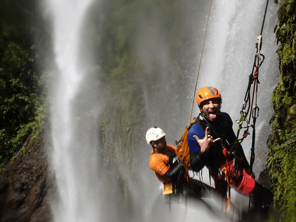 Air Terjun Madakaripura: Hidden Gem Canyoning