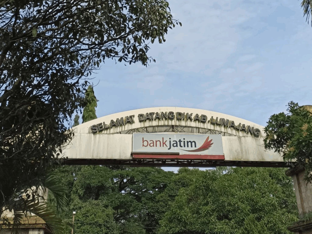 Keindahan Alam Tersembunyi di Lumajang