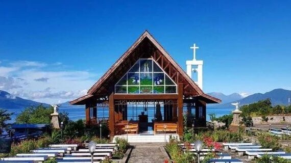wisata religi larantuka