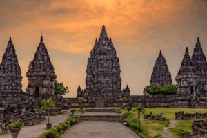 Candi Prambanan & 4 Candi Megah di Jogja: Menyusuri Jejak Spektakuler Sejarah Jawa Kuno