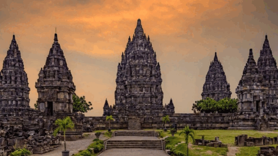candi prambanan