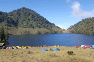 Aktivitas Wisata di Ranu Pani yang Wajib Dicoba: Trekking, Hunting Foto, dan Eksplorasi Desa