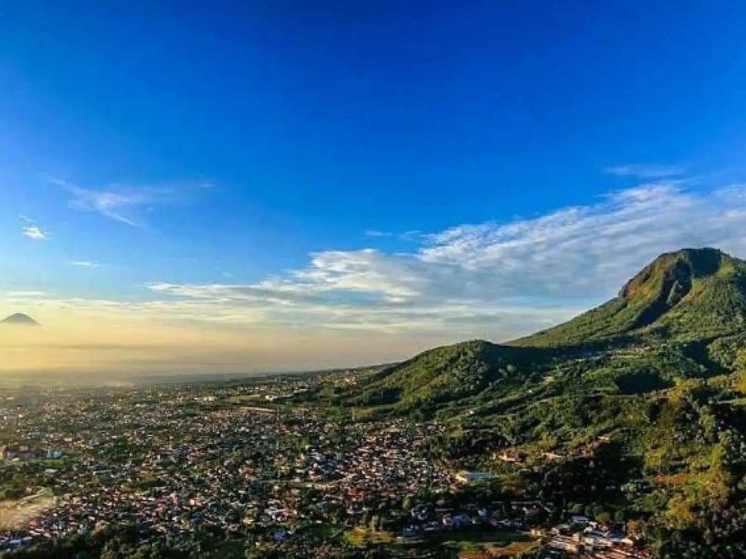Paralayang Gunung Banyak Batu