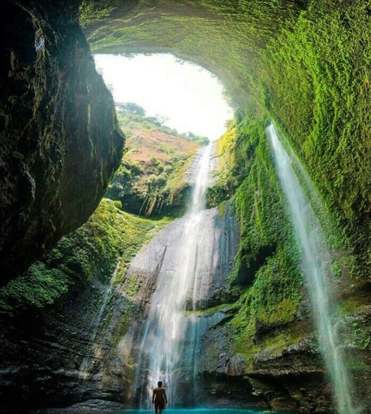 air terjun madakaripura