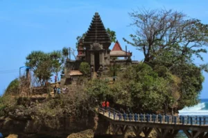 5 Pantai di Malang Terbaik: Destinasi Cantik yang Wajib Dikunjungi