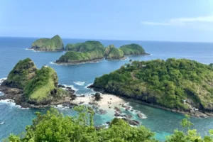 7 Pesona Green Island Banyuwangi yang Menakjubkan, Hidden Gem Mirip Raja Ampat