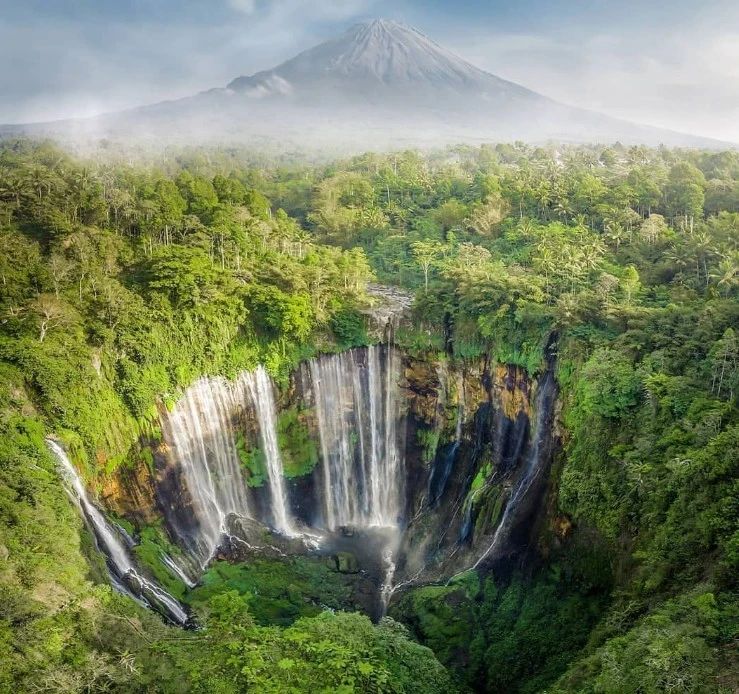 panorama tumpak sewu