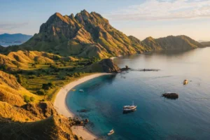 7 Fakta Menakjubkan Pulau Padar yang Bikin Liburan Labuan Bajo Makin Berkesan