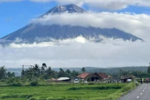 7 Pesona Memukau Teras Semeru untuk Menikmati Keindahan Gunung Semeru