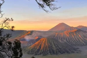 3 Daya Tarik Menakjubkan Gunung Batok di Kawasan Bromo